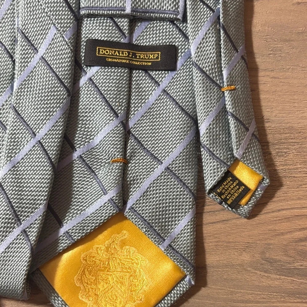 Donald Trump Signature Collection Silk Gray Checkered Tie